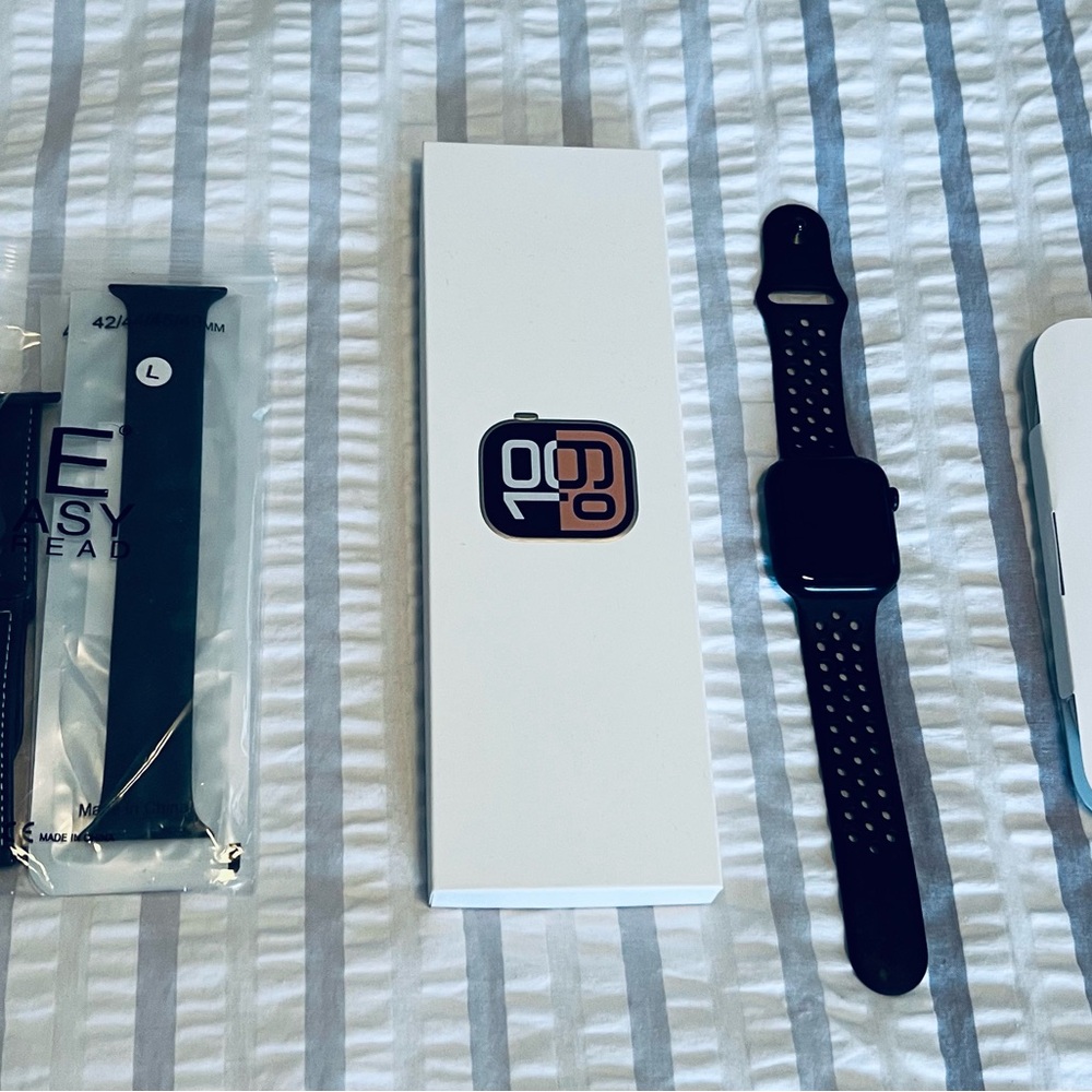 Apple iWatch Series 8 45mm Black